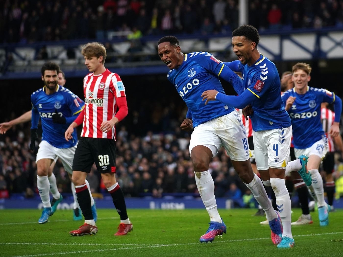 nhan-dinh-soi-keo-brentford-vs-everton-luc-02h00-ngay-27-2-2025-1